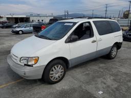 TOYOTA SIENNA LE 1998 white sports v gas 4T3ZF13C5WU030813 photo #2