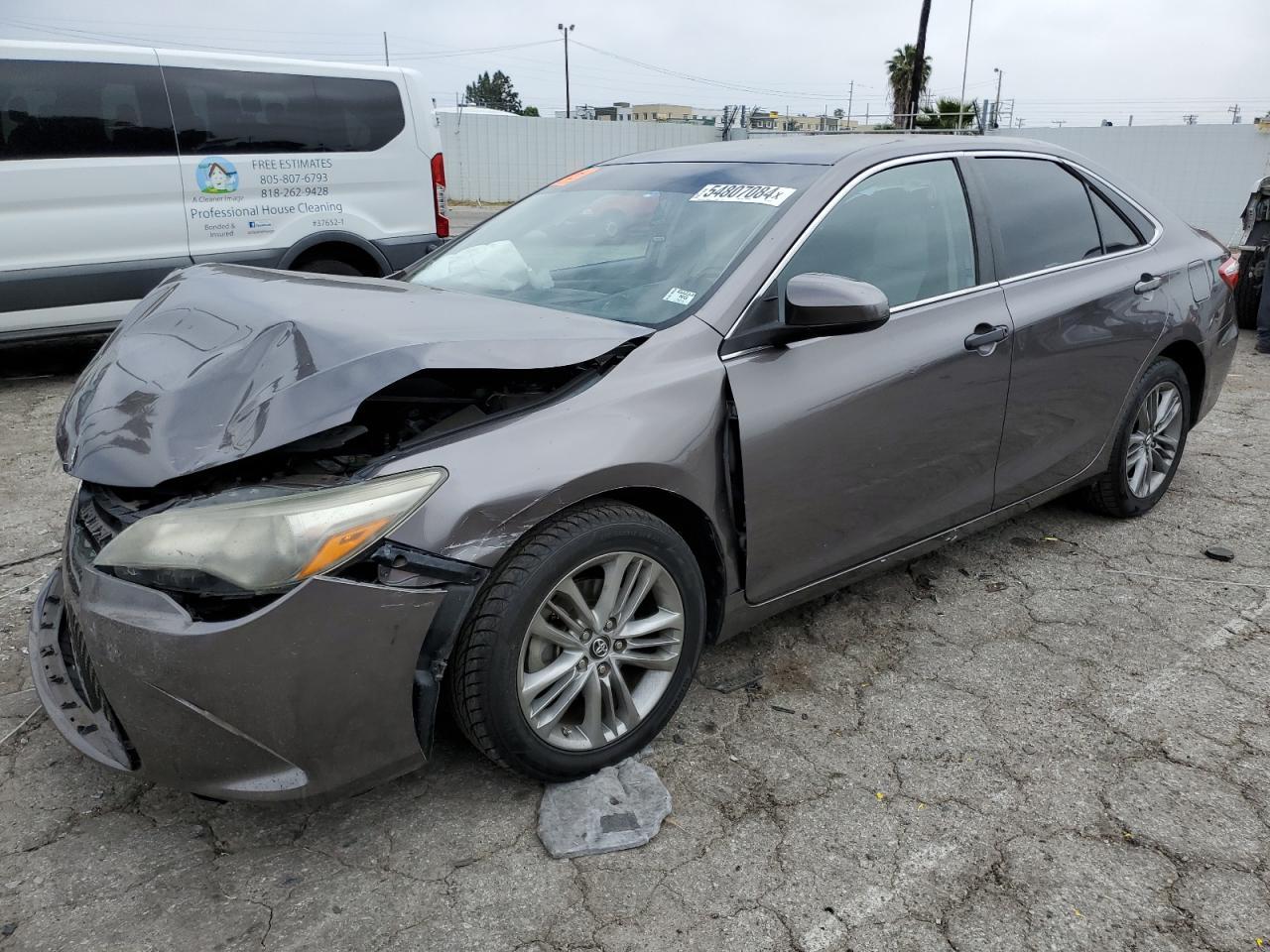 TOYOTA CAMRY LE 2016 gray sedan 4d gas 4T1BF1FK8GU576231 photo #1