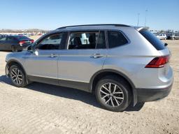 VOLKSWAGEN TIGUAN SE 2020 silver  gas 3VV2B7AX8LM137360 photo #3