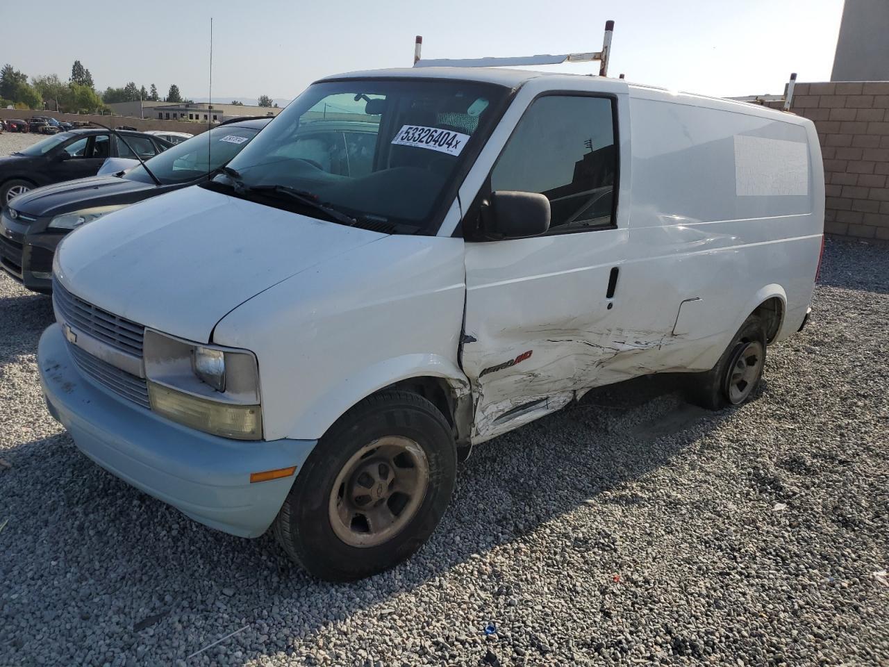 CHEVROLET ASTRO 2002 white  gas 1GCDL19X92B119140 photo #1