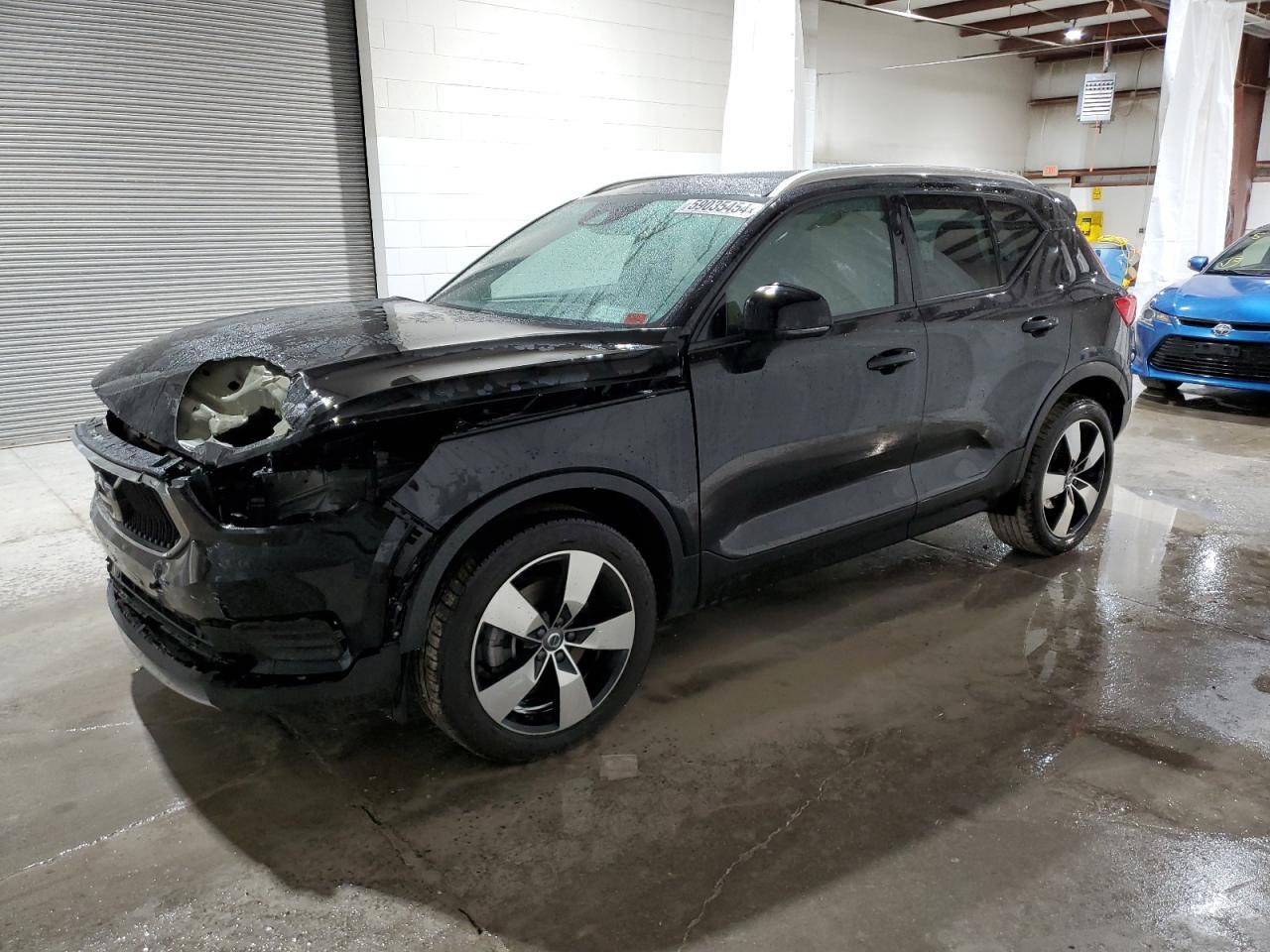 VOLVO XC40 T5 MO 2020 black  gas YV4162UKXL2320068 photo #1