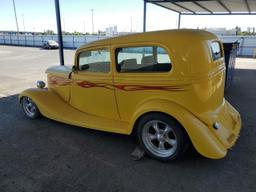 FORD VICTORIA 1933 yellow   18388792 photo #3