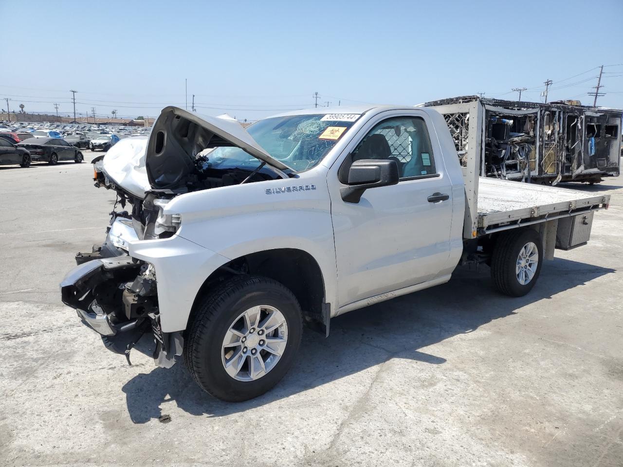 CHEVROLET SILVERADO 2019 silver  gas 3GCNWAEH1KG243338 photo #1