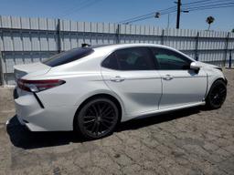 TOYOTA CAMRY XSE 2018 white  gas 4T1B61HK7JU035479 photo #4