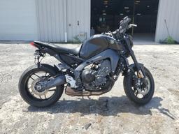 YAMAHA MT09 2023 black  gas JYARN71E7PA004977 photo #2