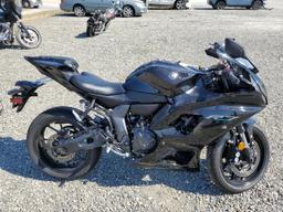 YAMAHA YZFR7 2022 black  gas JYARM38YXNA000771 photo #2