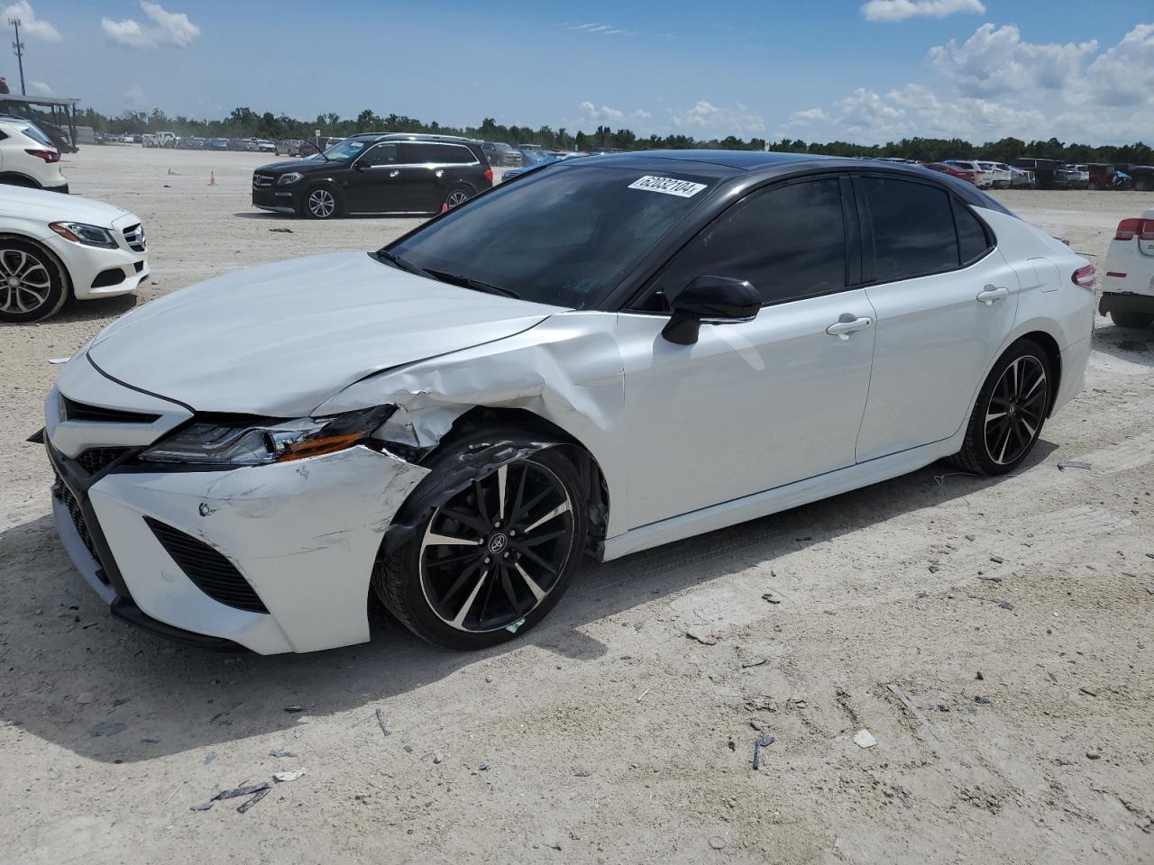 TOYOTA CAMRY XSE 2020 white  gas 4T1K61AK4LU353847 photo #1