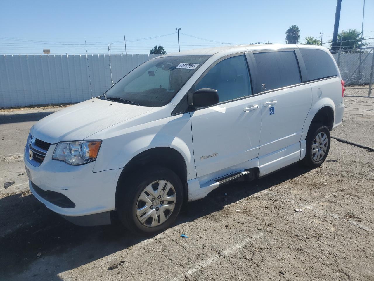 DODGE GRAND CARA 2018 white  flexible fuel 2C4RDGBGXJR347468 photo #1