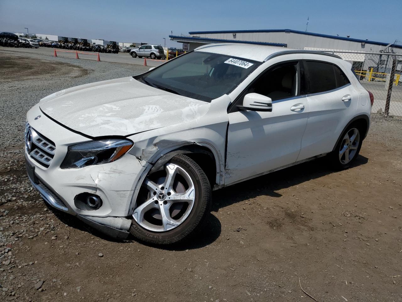 MERCEDES-BENZ GLA 250 4M 2018 white  gas WDCTG4GB2JJ478935 photo #1