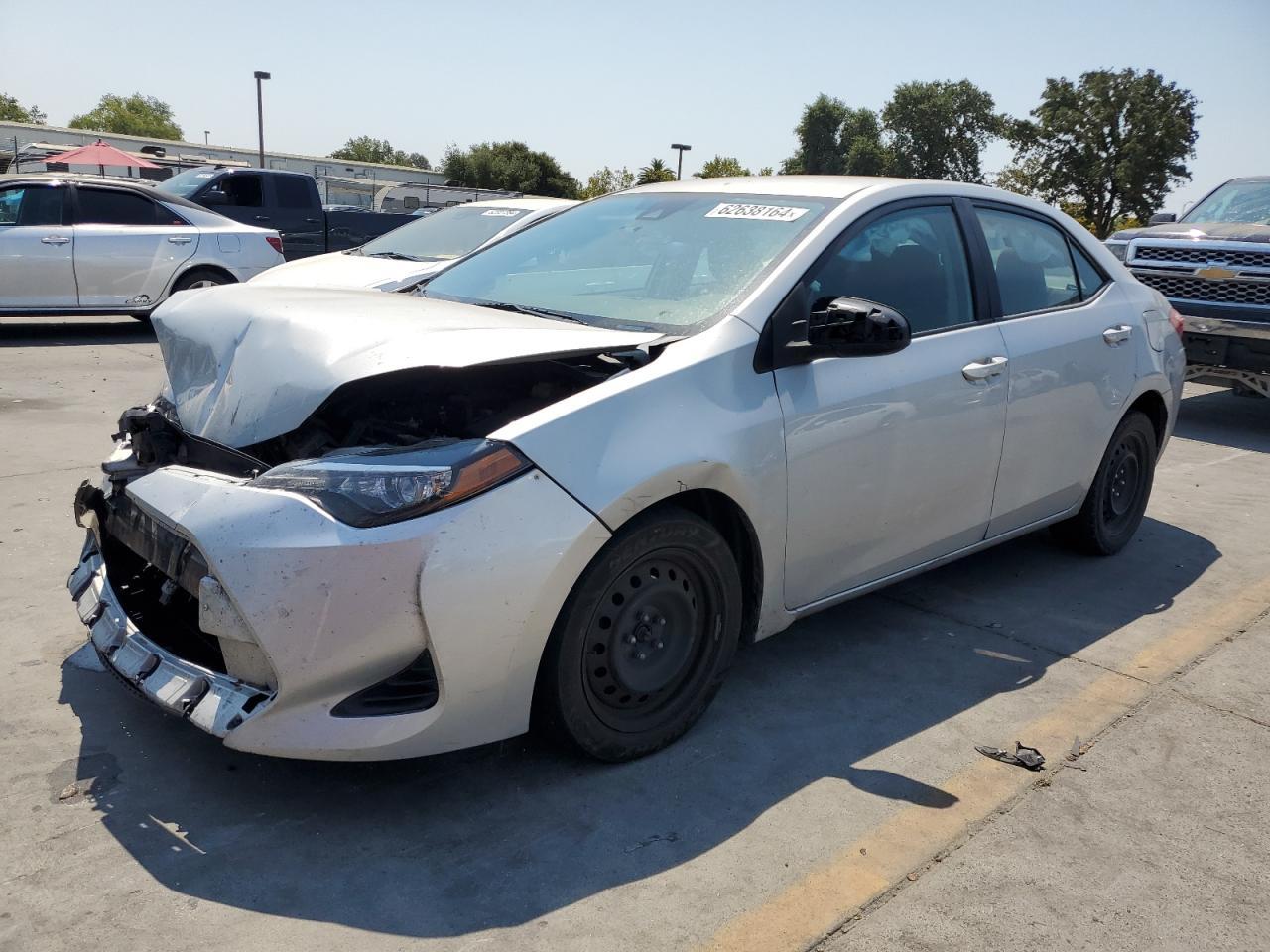 TOYOTA COROLLA L 2019 silver  gas 2T1BURHE8KC140775 photo #1