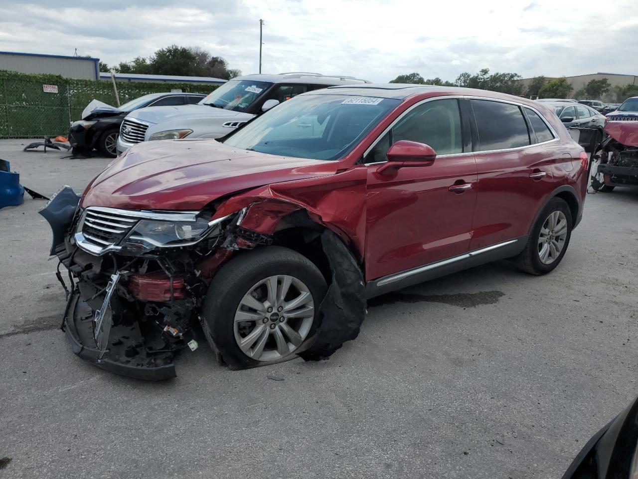 LINCOLN MKX RESERV 2017 red  gas 2LMPJ6LR1HBL16302 photo #1