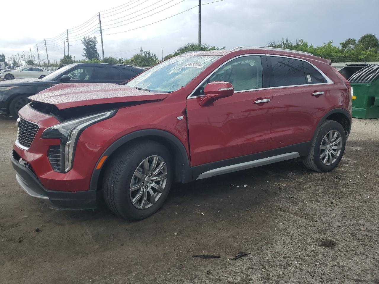 CADILLAC XT4 PREMIU 2021 red  gas 1GYFZCR45MF000659 photo #1