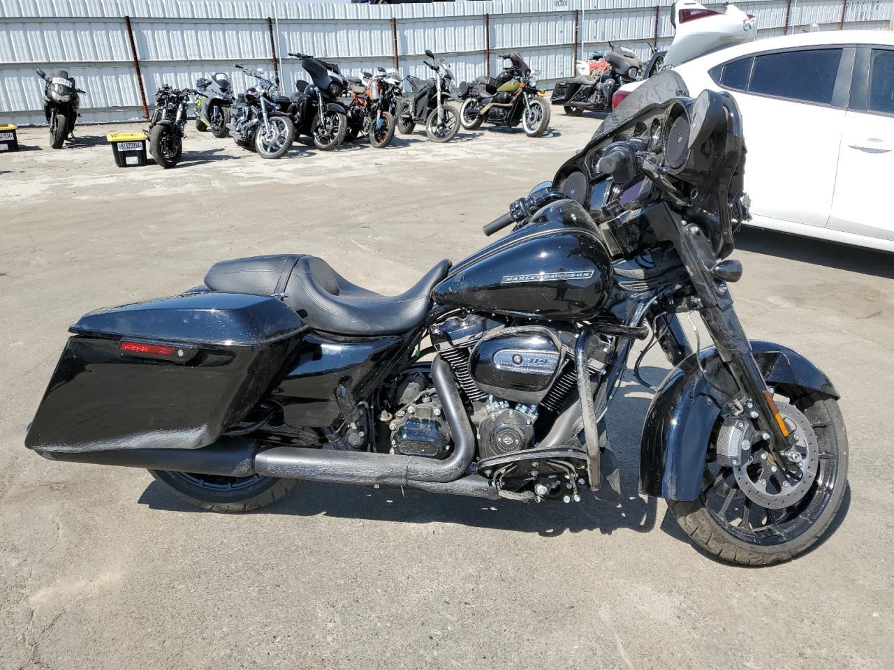 HARLEY-DAVIDSON FLHXS 2019 black  gas 1HD1KRP35KB678123 photo #1