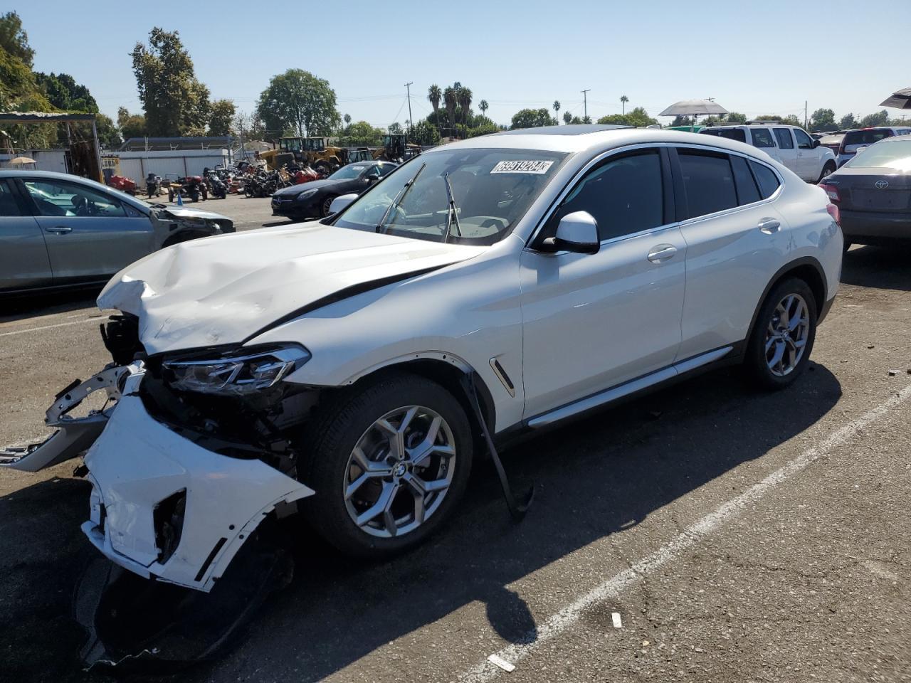 BMW X4 XDRIVE3 2024 white  gas 5UX33DT03R9X08158 photo #1