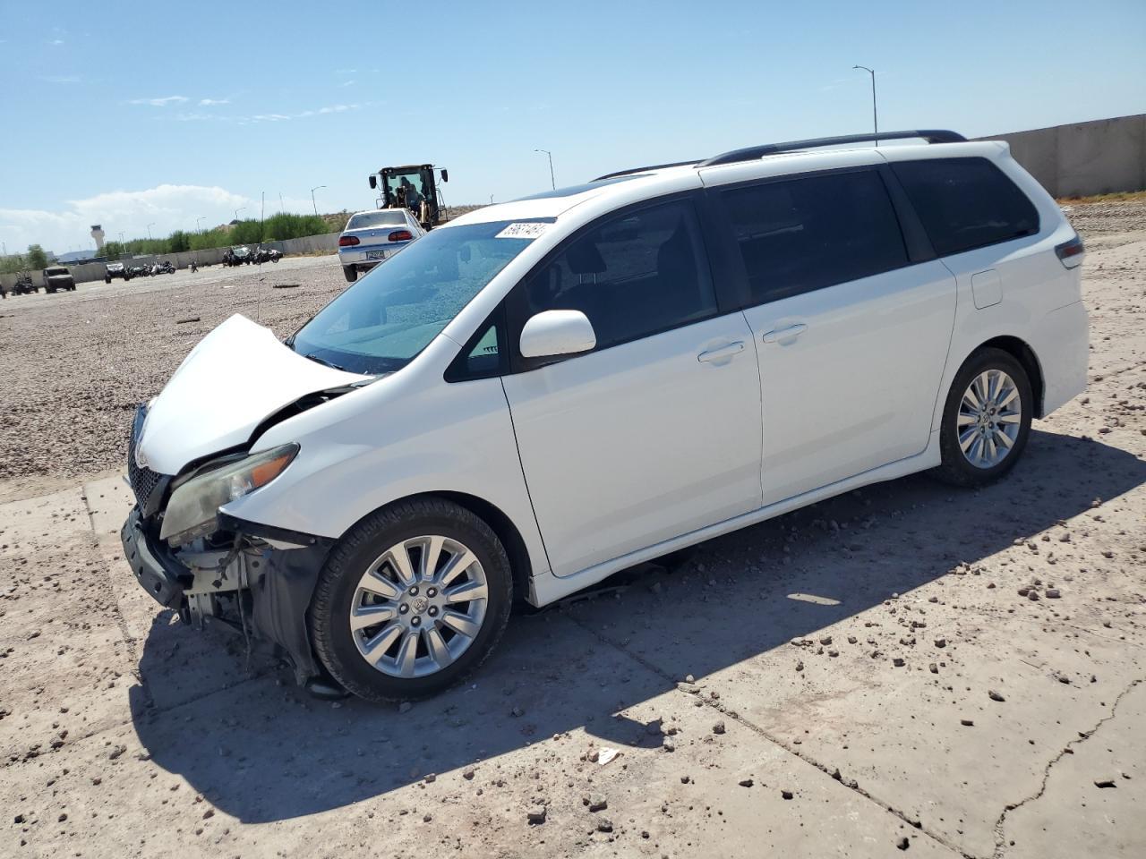 TOYOTA SIENNA SPO 2011 white  gas 5TDXK3DC9BS106977 photo #1