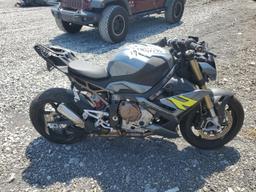 BMW S 1000 R 2023 gray  gas WB10E5301P6G45676 photo #2