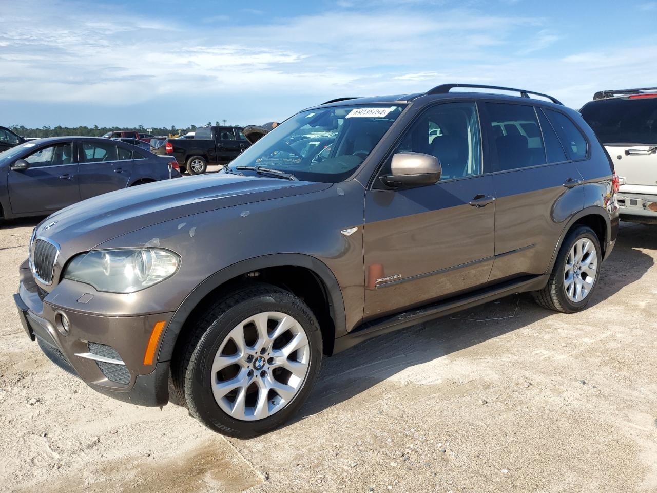 BMW X5 XDRIVE3 2011 brown 4dr spor gas 5UXZV4C54BL742750 photo #1