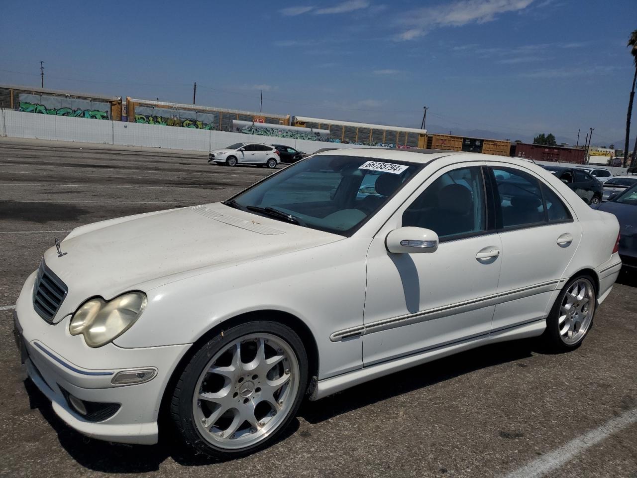 MERCEDES-BENZ C 230K SPO 2005 white  gas WDBRF40J75F718590 photo #1