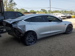 TESLA MODEL 3 2018 silver  electric 5YJ3E1EB5JF074838 photo #4