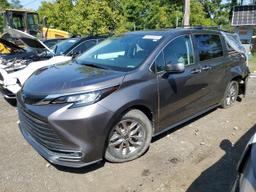 TOYOTA SIENNA XLE 2022 charcoal  hybrid engine 5TDYSKFC7NS073560 photo #2