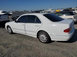 MERCEDES-BENZ E 320 2000 white sedan 4d gas WDBJF65J2YB008686 photo #3