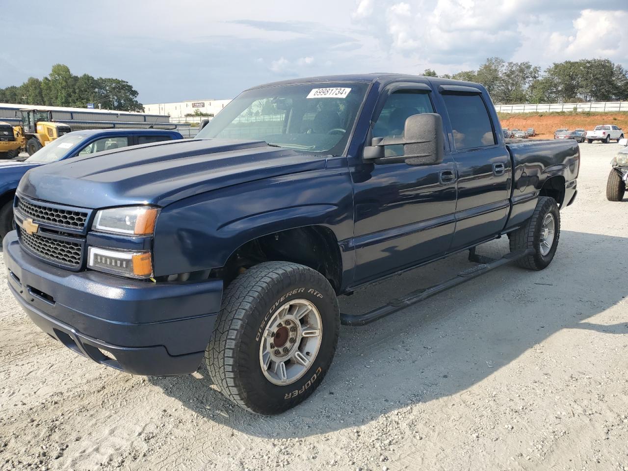 CHEVROLET SILVERADO 2002 blue  diesel 1GCHC23112F202873 photo #1