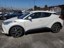 TOYOTA C-HR XLE 2020 white  gas JTNKHMBX6L1068073 photo #2