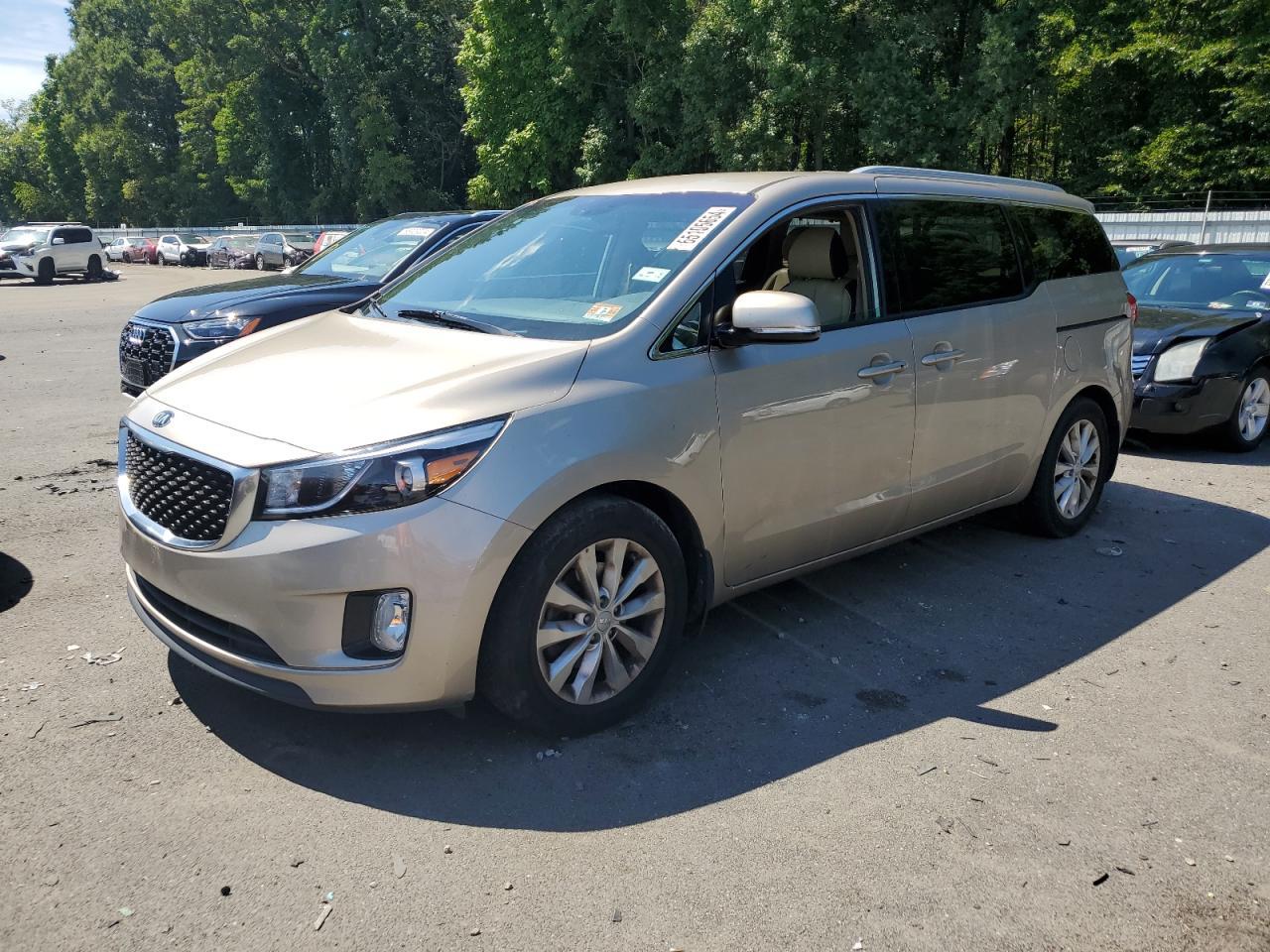 KIA SEDONA EX 2016 silver  gas KNDMC5C14G6138433 photo #1