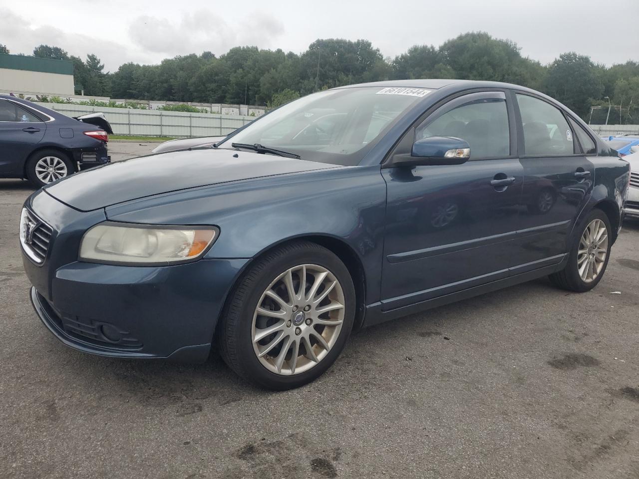 VOLVO S40 2.4I 2010 blue  gas YV1390MS8A2496311 photo #1