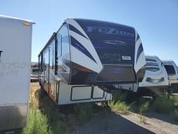 KEYSTONE TRAILER 2019 white   4YDF42732KF810866 photo #2