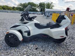 CAN-AM SPYDER ROA 2018 white  gas 2BXNBDD25JV000013 photo #4