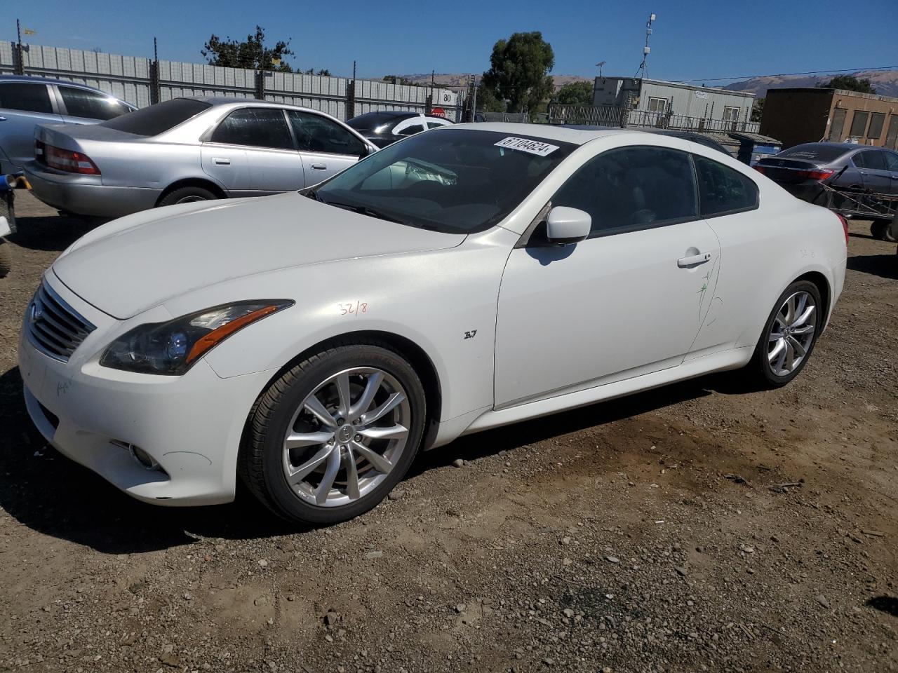 INFINITI Q60 JOURNE 2014 white  gas JN1CV6EK5EM113831 photo #1