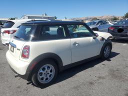 MINI COOPER 2012 two tone  gas WMWSU3C59CT260385 photo #4