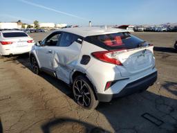 TOYOTA C-HR XLE 2018 white  gas NMTKHMBX5JR012841 photo #3