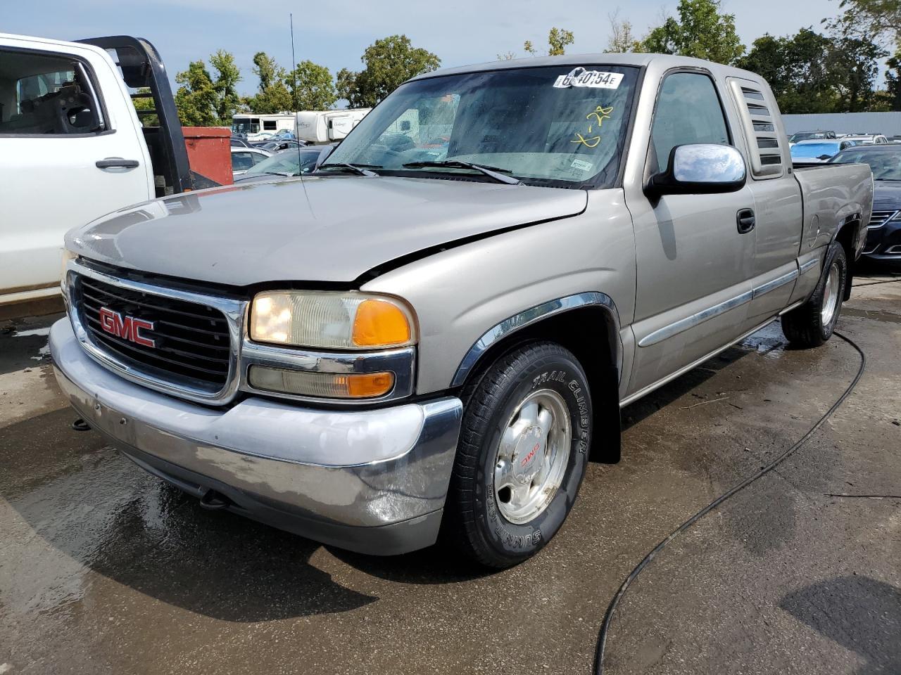 GMC NEW SIERRA 1999 silver  gas 2GTEC19V3X1570543 photo #1