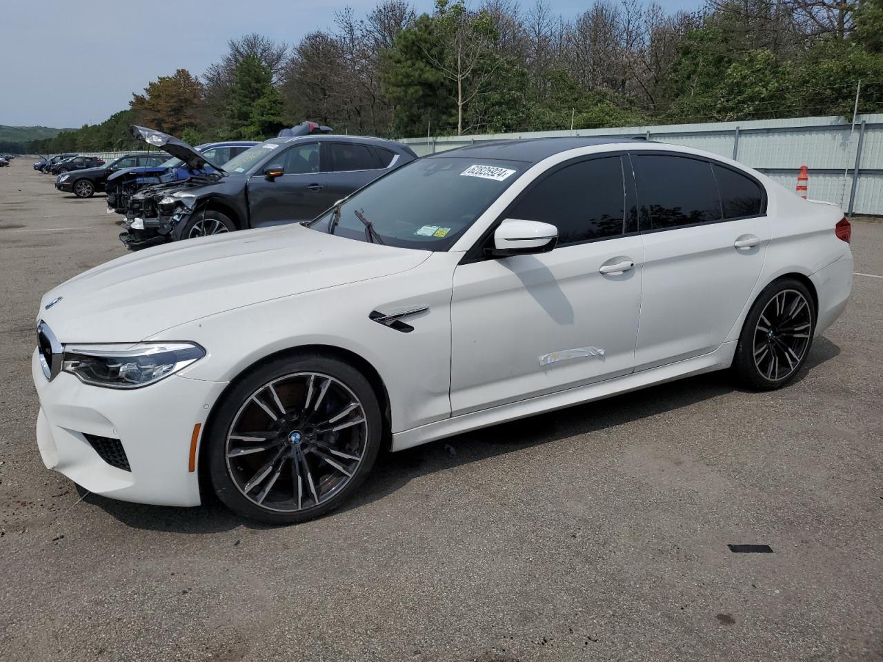 BMW M5 2019 white  gas WBSJF0C50KB284997 photo #1