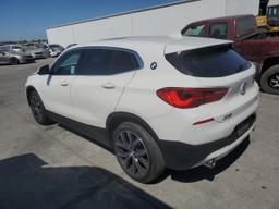 BMW X2 XDRIVE2 2018 white  gas WBXYJ5C38JEF71619 photo #3