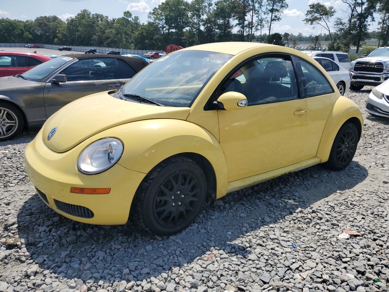 VOLKSWAGEN NEW BEETLE 2010 yellow  gas 3VWPW3AG9AM010774 photo #1