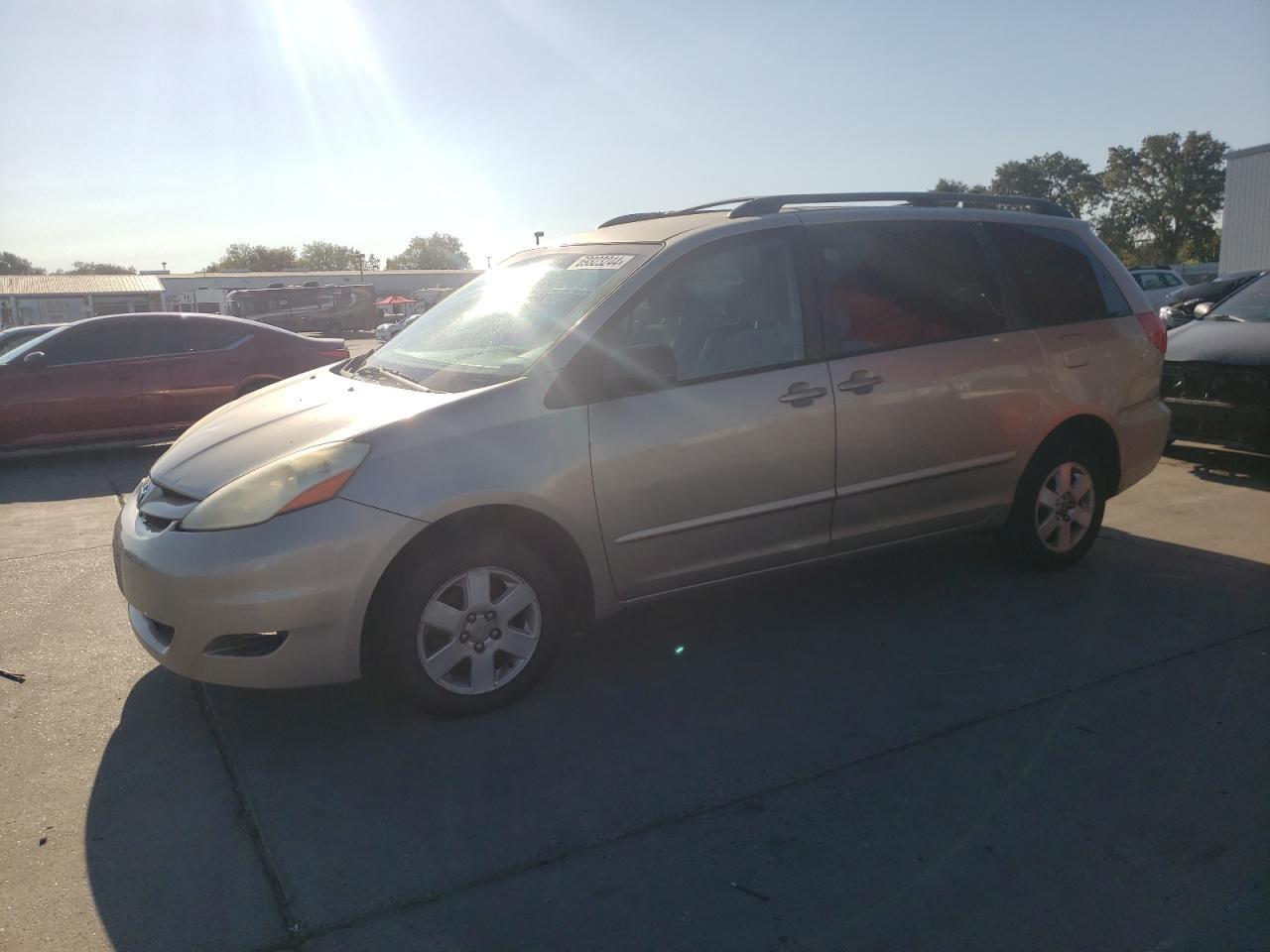 TOYOTA SIENNA CE 2006 beige  gas 5TDZA23CX6S448709 photo #1