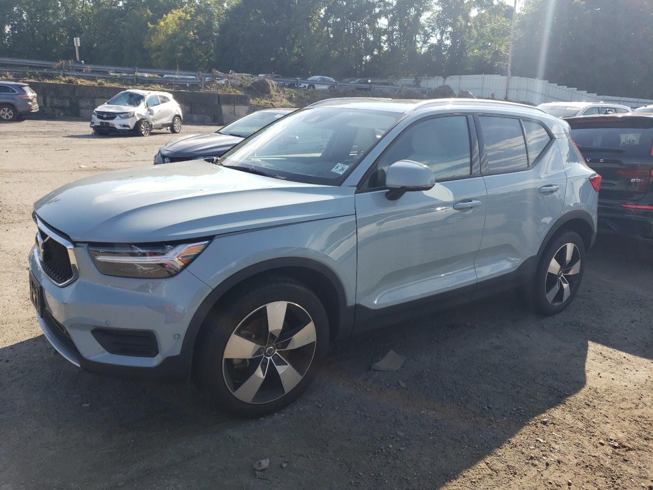 VOLVO XC40 T5 MO 2019 blue  gas YV4162XZXK2018657 photo #1