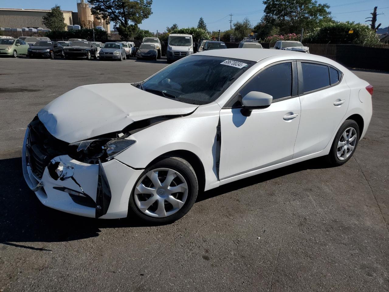 MAZDA 3 SPORT 2018 white  gas 3MZBN1U73JM239870 photo #1