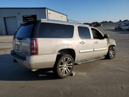 GMC YUKON XL D 2007 beige  gas 1GKFK66807J156911 photo #4