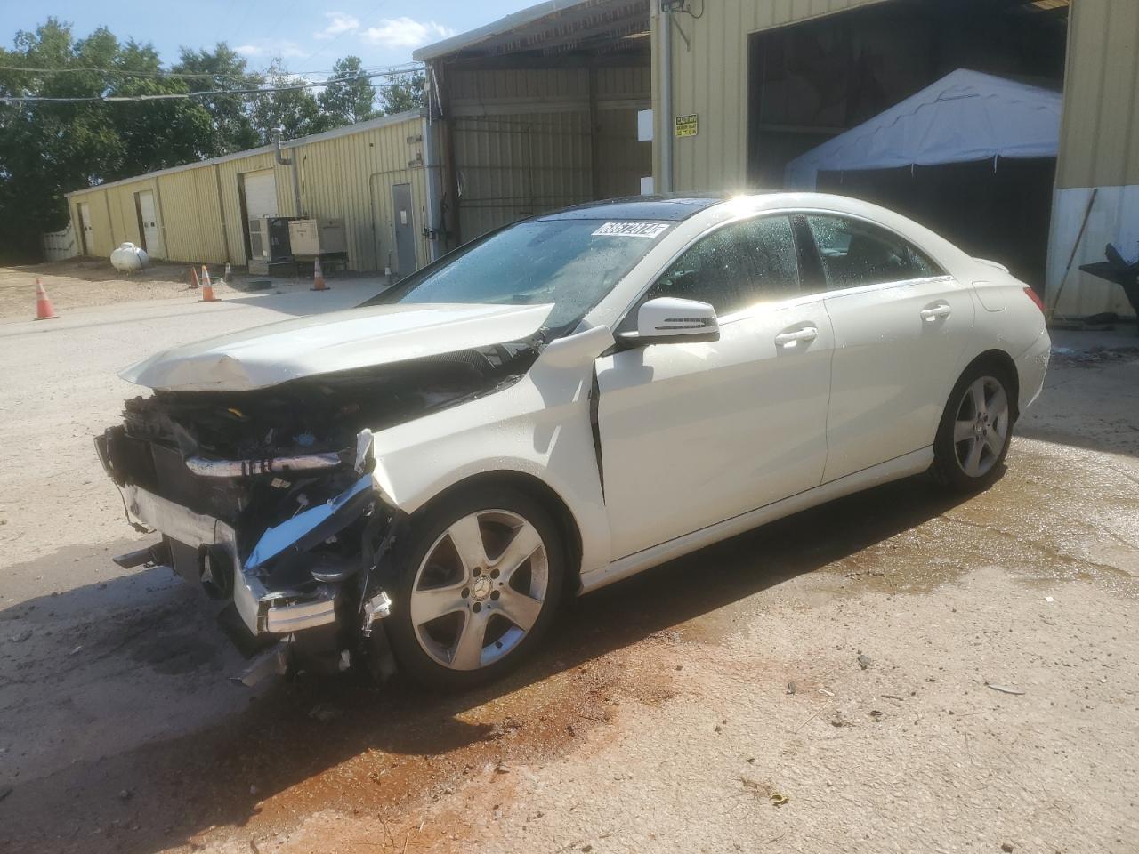 MERCEDES-BENZ CLA 250 2015 white  gas WDDSJ4EB3FN264970 photo #1