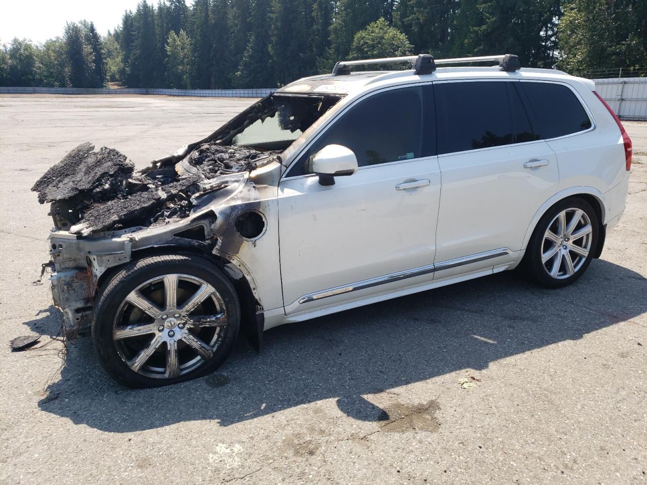 VOLVO XC90 T8 2016 white  hybrid engine YV4BC0PL3G1070836 photo #1