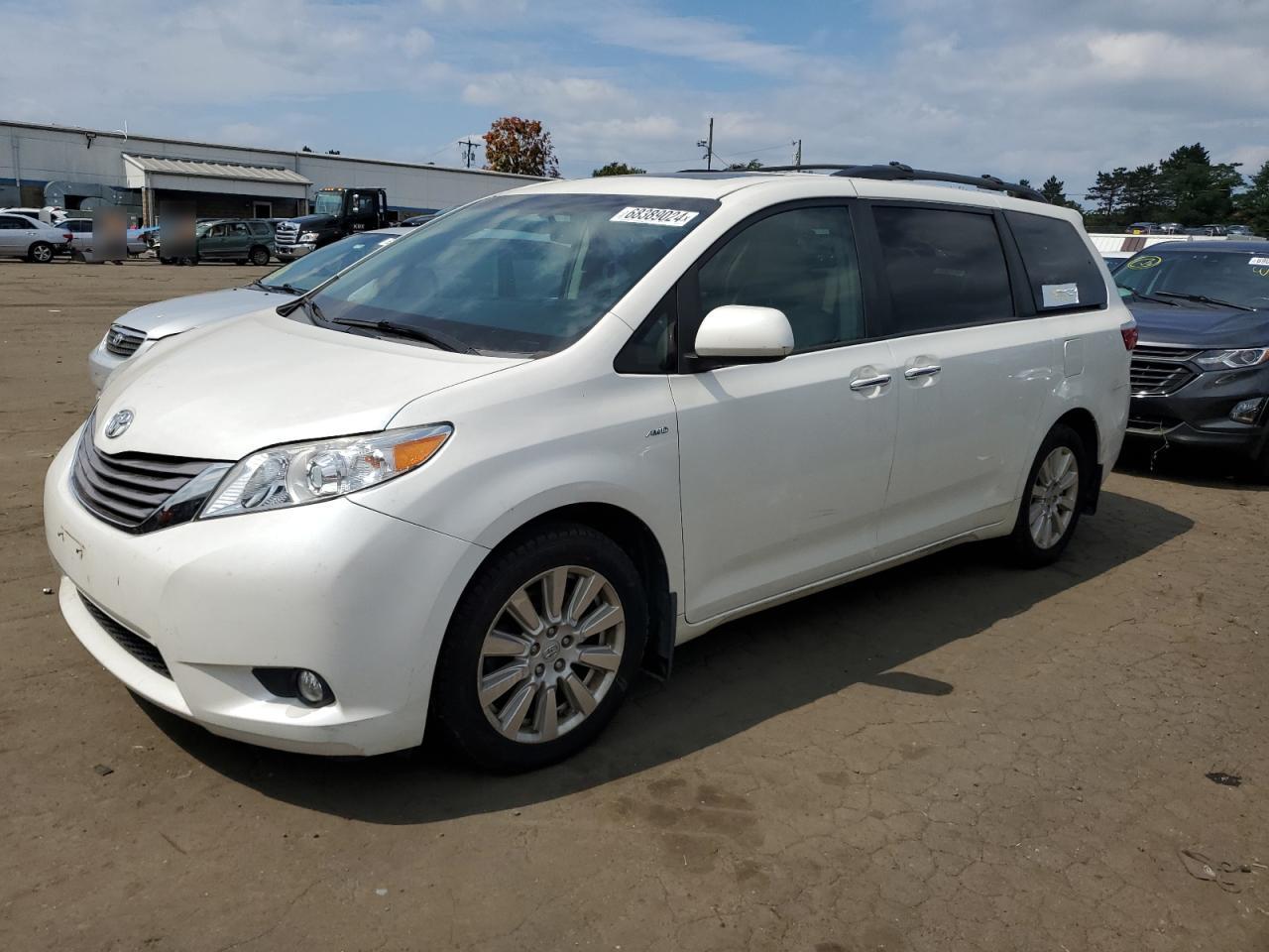 TOYOTA SIENNA XLE 2017 white  gas 5TDDZ3DC9HS169522 photo #1