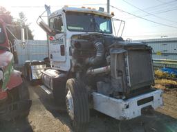 KENWORTH CONSTRUCTI 1994 white tractor diesel 1XKDDB9X3RJ635758 photo #2