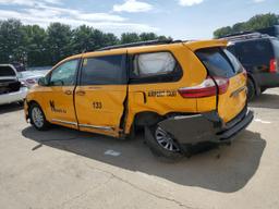 TOYOTA SIENNA XLE 2017 yellow  gas 5TDYZ3DC9HS854413 photo #3