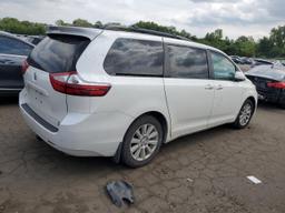 TOYOTA SIENNA XLE 2017 white  gas 5TDDZ3DC9HS169522 photo #4