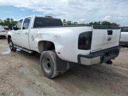 CHEVROLET SILVERADO 2010 white crew pic diesel 1GC7CZB68AF116458 photo #3