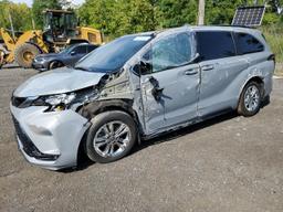 TOYOTA SIENNA XSE 2023 silver  hybrid engine 5TDDSKFC8PS074850 photo #2